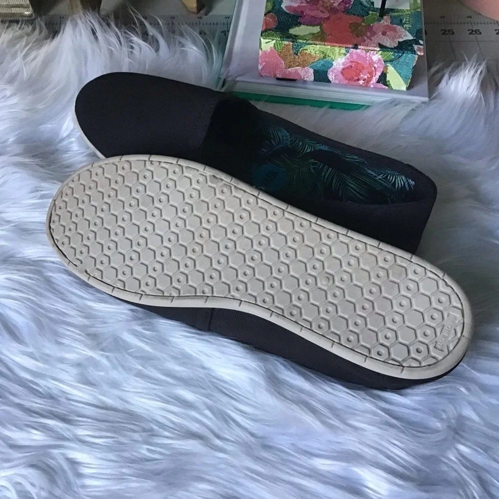 Report Black Slip On Shoes